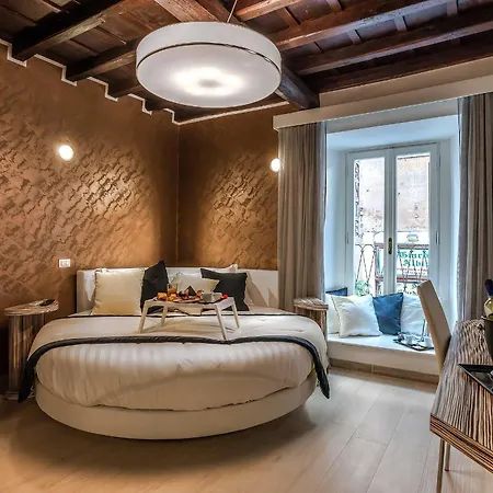 Spagna Luxury'n Trevi ローマ