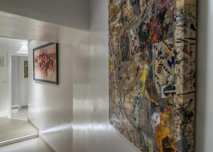 Spagna Luxury'n Trevi Pensión 3*